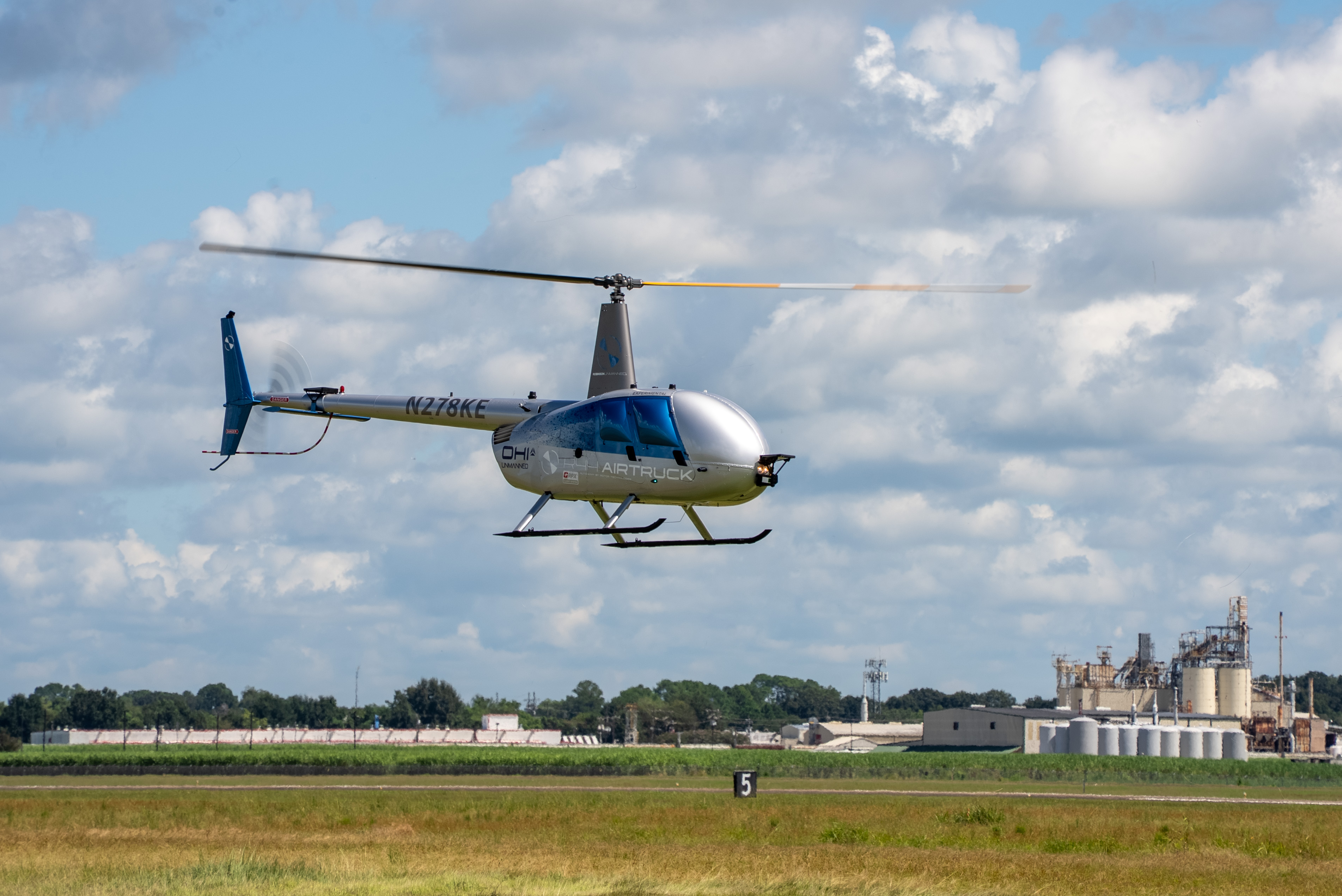 Robinson Unmanned R44 AIRTRUCK trials offshore cargo ops in Louisiana