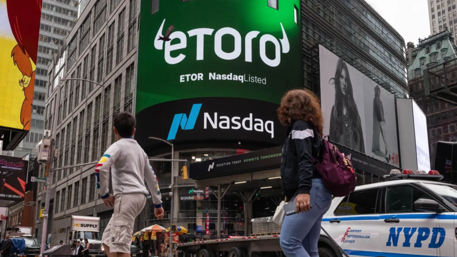 eToro Reports Strong Q3 2025 Growth Driven by Diversified Revenue and AI Innovation