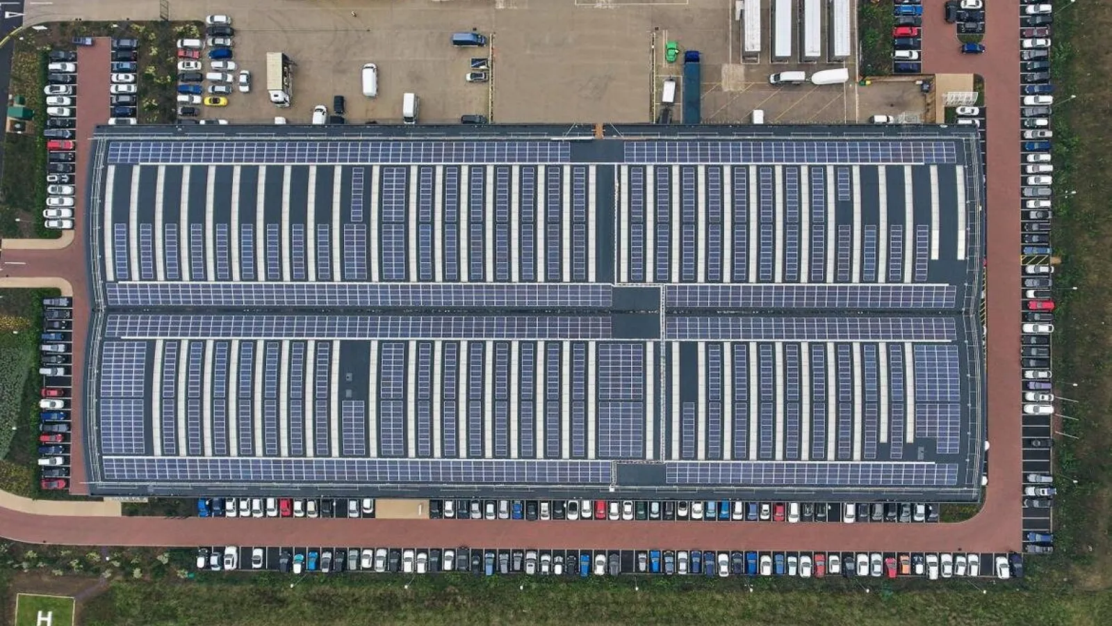 UrbanChain and Low Carbon Hub Partner to Power Oxfordshire’s Local Renewable Energy Market